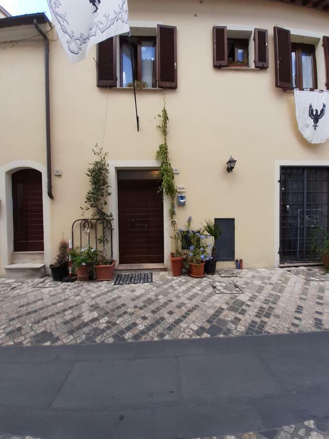 B&B La Casa Di Alice Foligno Exteriér fotografie